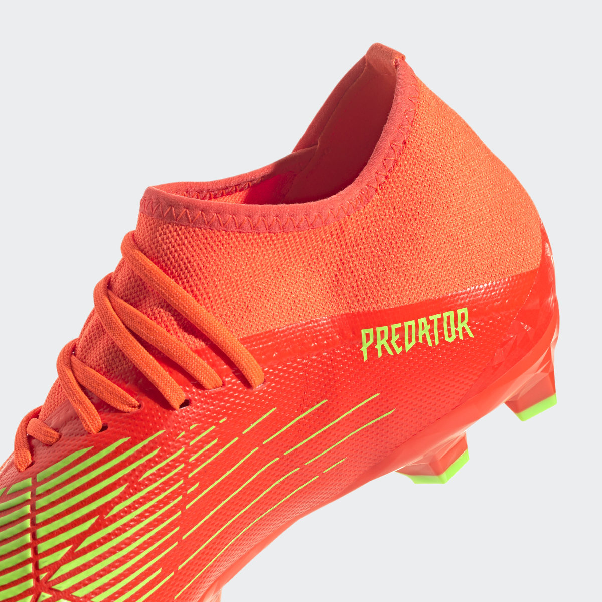 Adidas Bota de fútbol Predator Edge.3 multisuperficie. 10