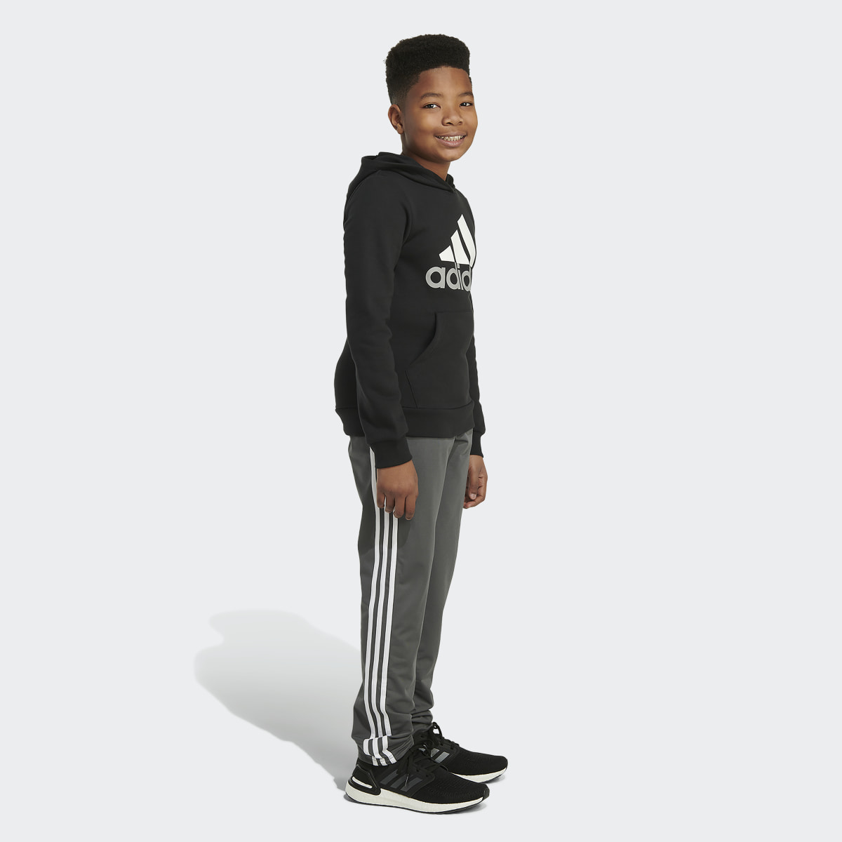 Adidas Essential Hoodie (Extended Size). 5