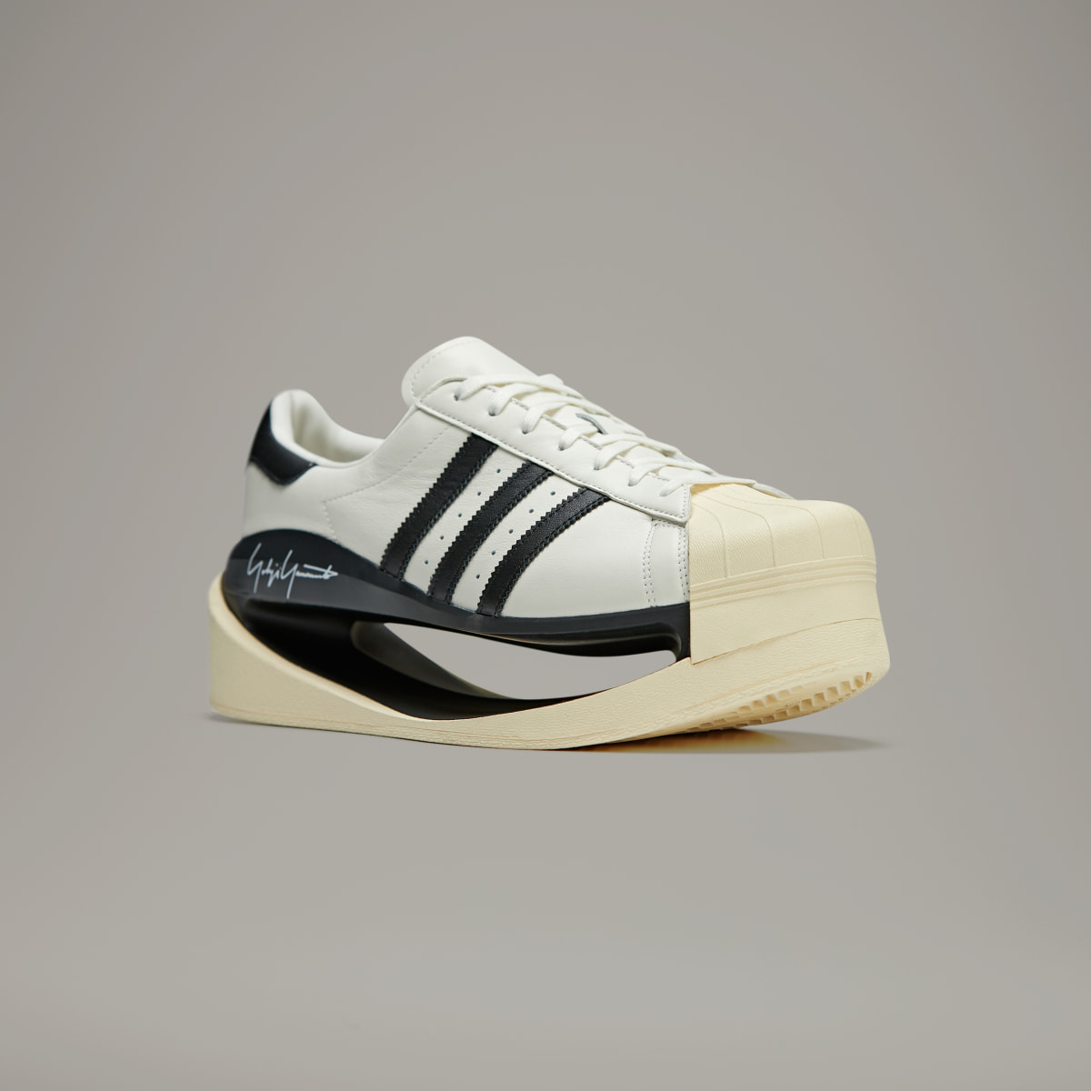 Adidas Gendo Superstar Y-3. 9