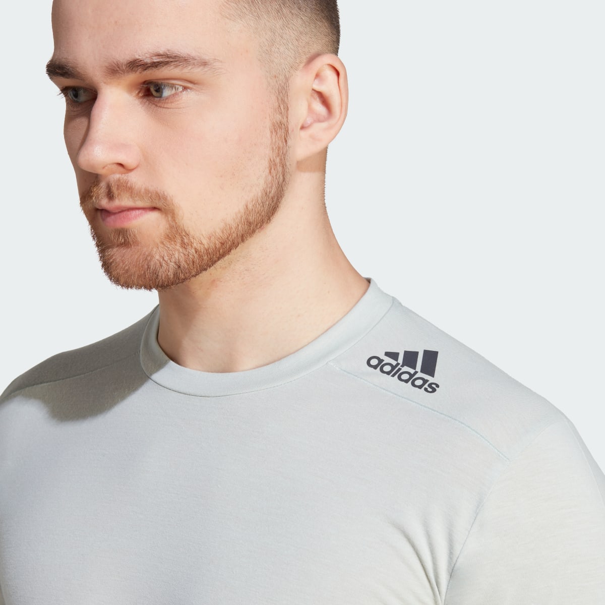 Adidas Designed for Training Tişört. 6
