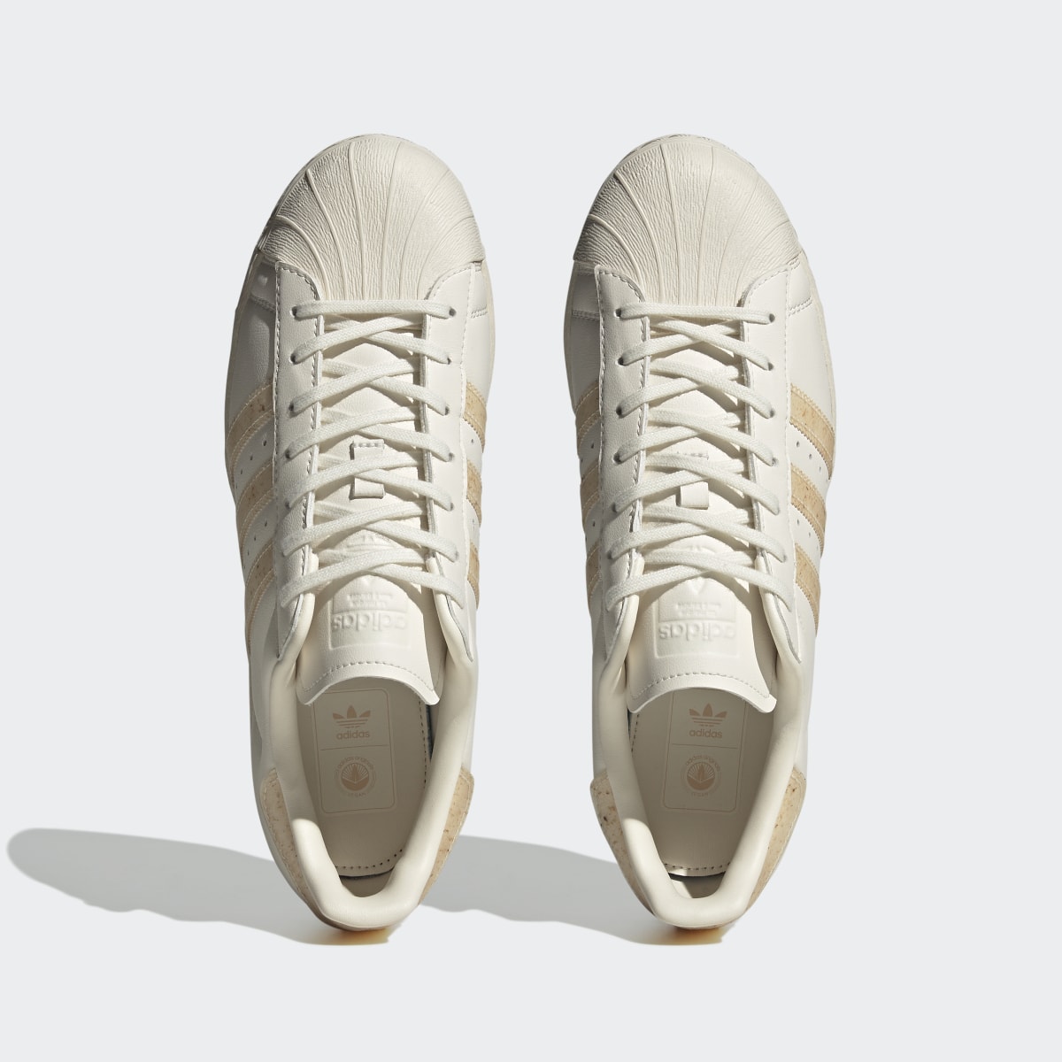 Adidas Chaussure Superstar 82. 4