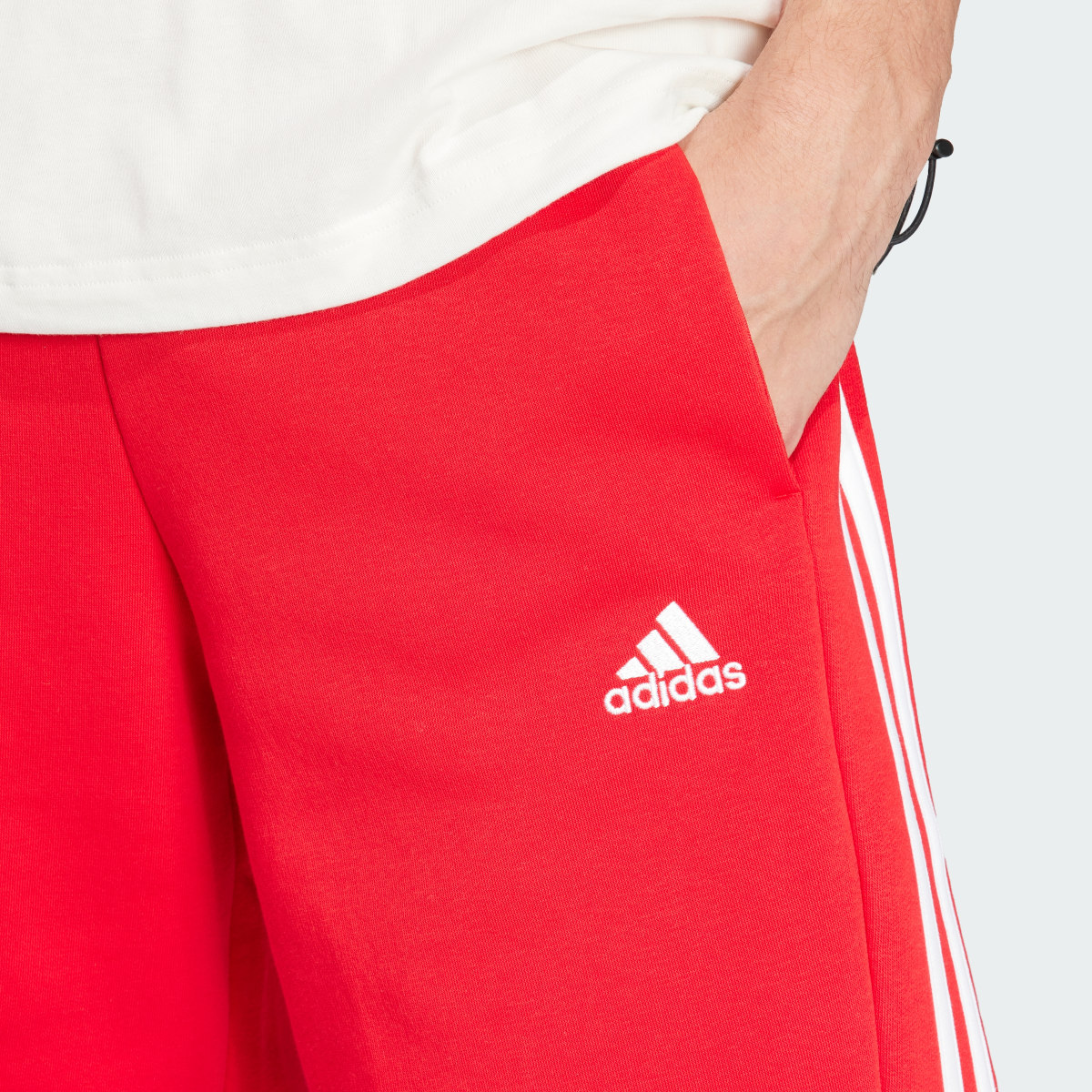 Adidas Shorts Essentials 3 Franjas Tela Fleece. 5