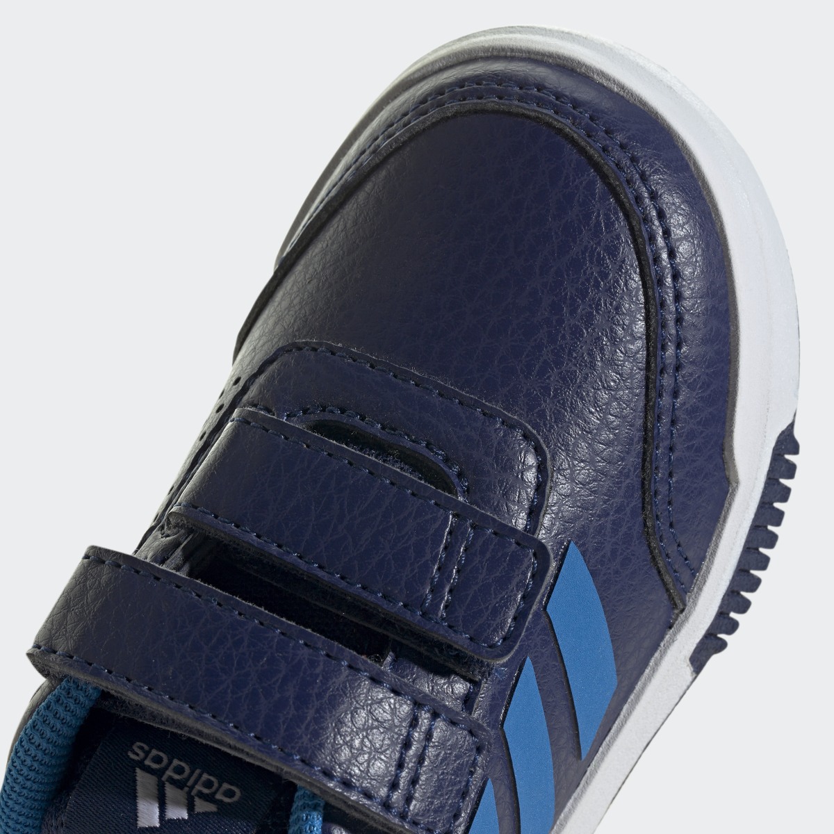 Adidas Chaussure à scratch Tensaur. 10