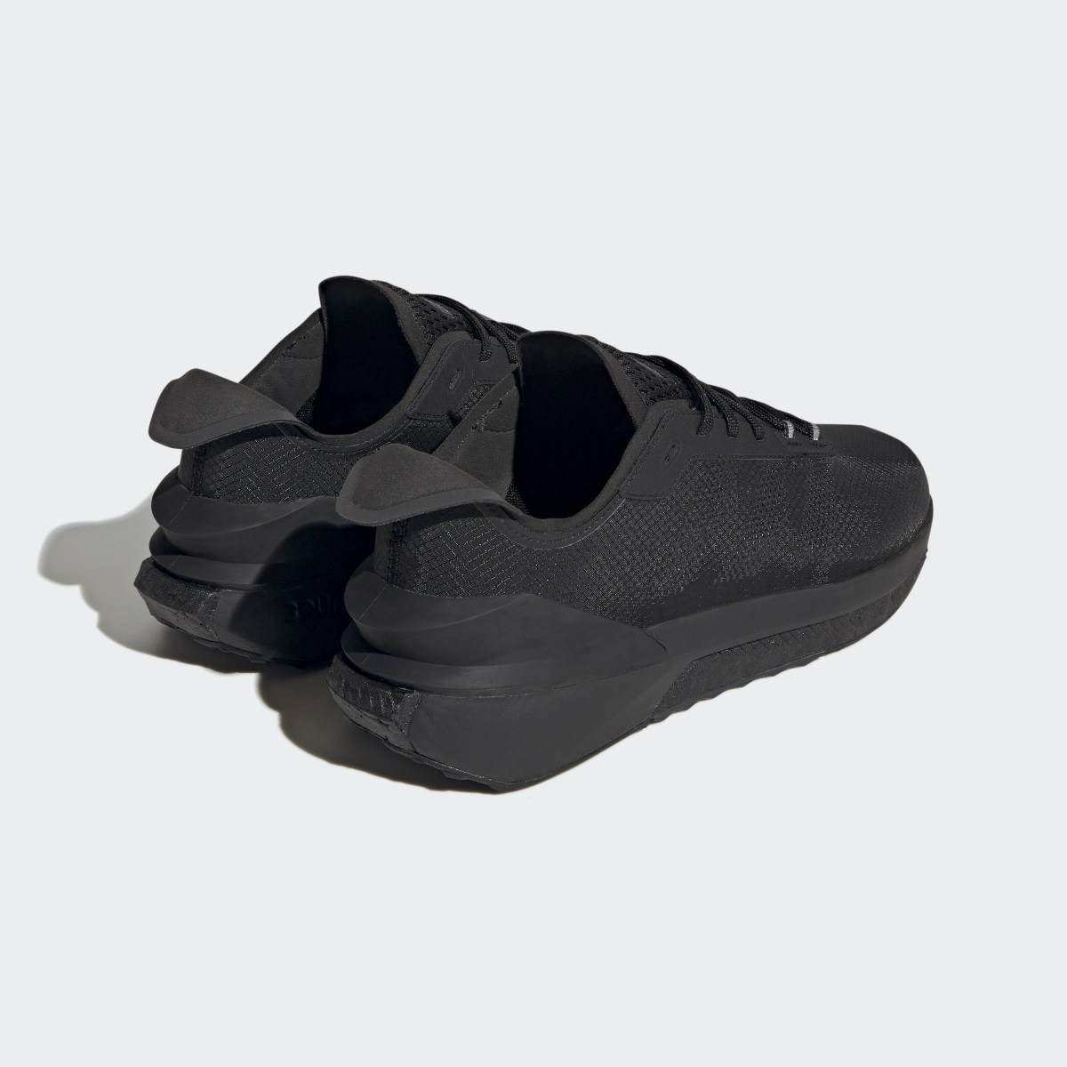 Adidas Chaussure Avryn. 6