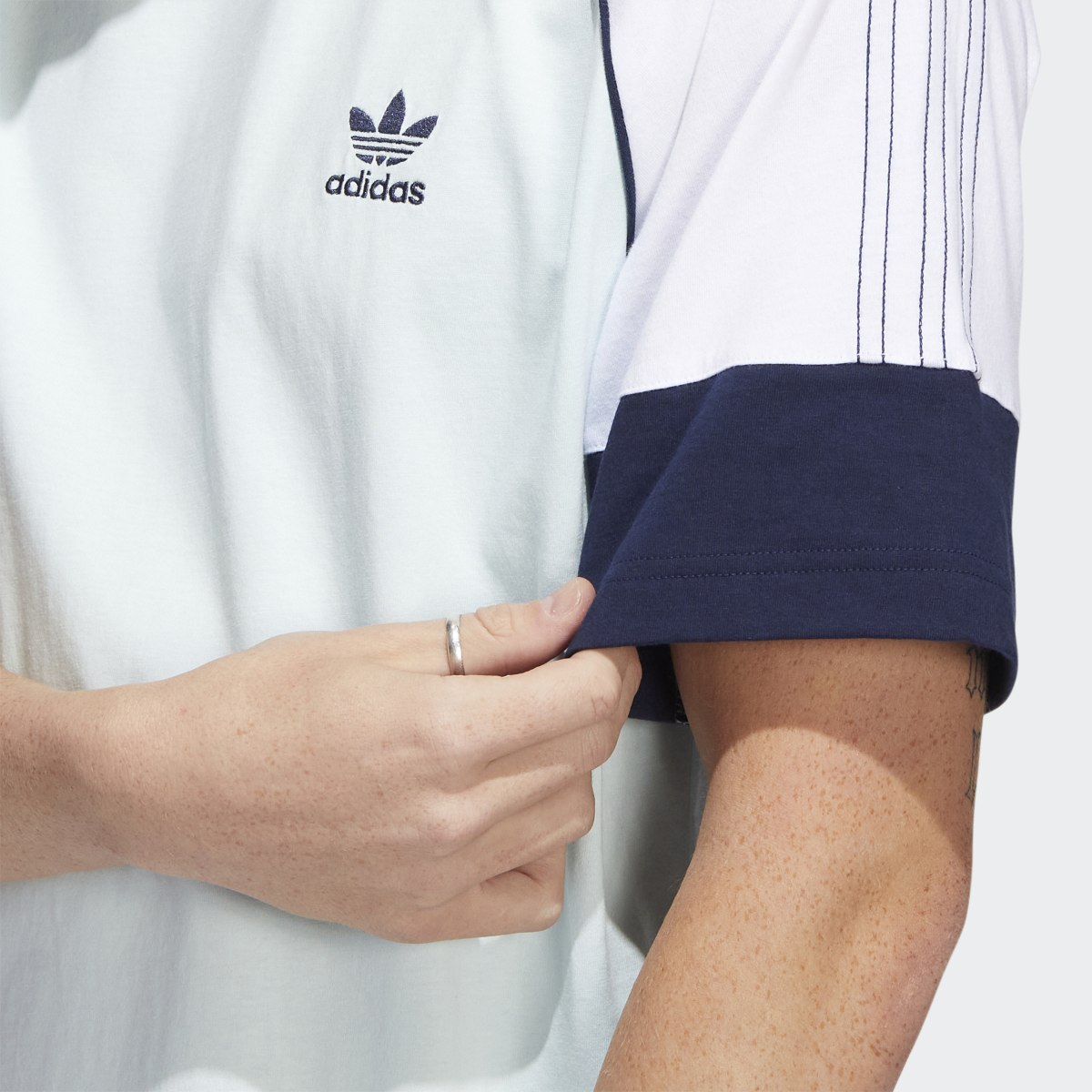 Adidas Camiseta manga corta SST. 6