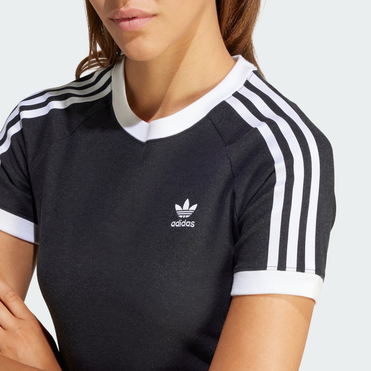 Adidas 3-Stripes Slim Raglan Tişört. 6