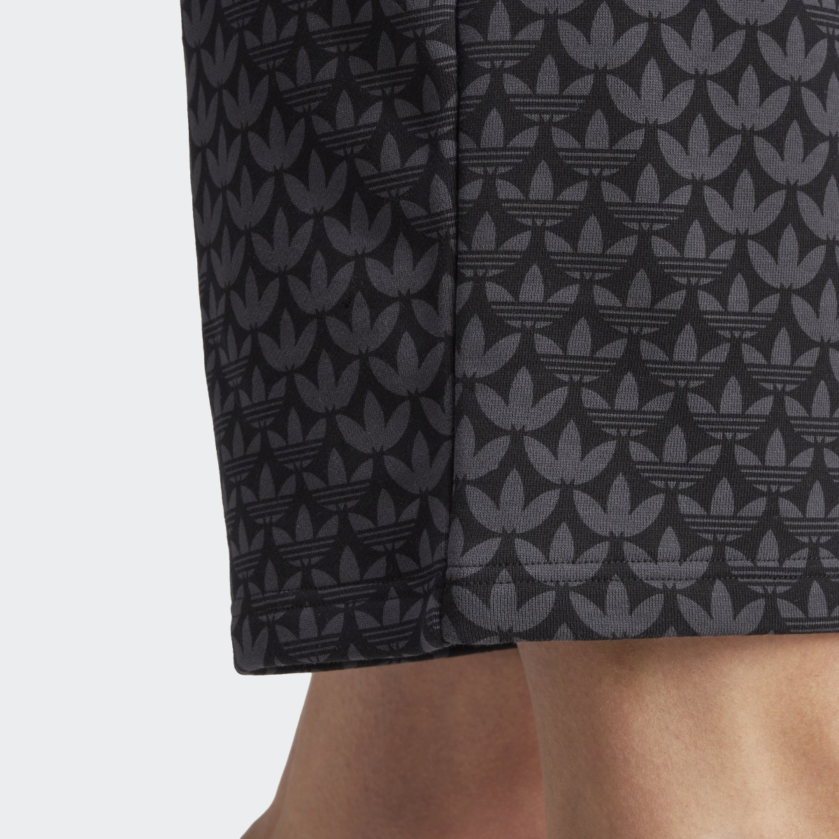 Adidas Graphics Monogram Shorts. 6