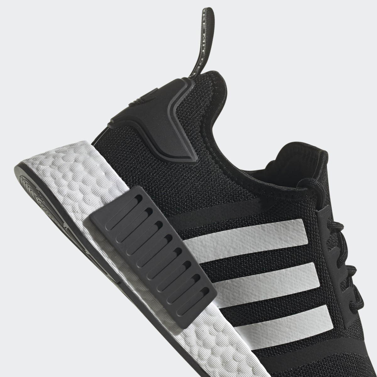 Adidas NMD_R1 Primeblue Schuh. 9