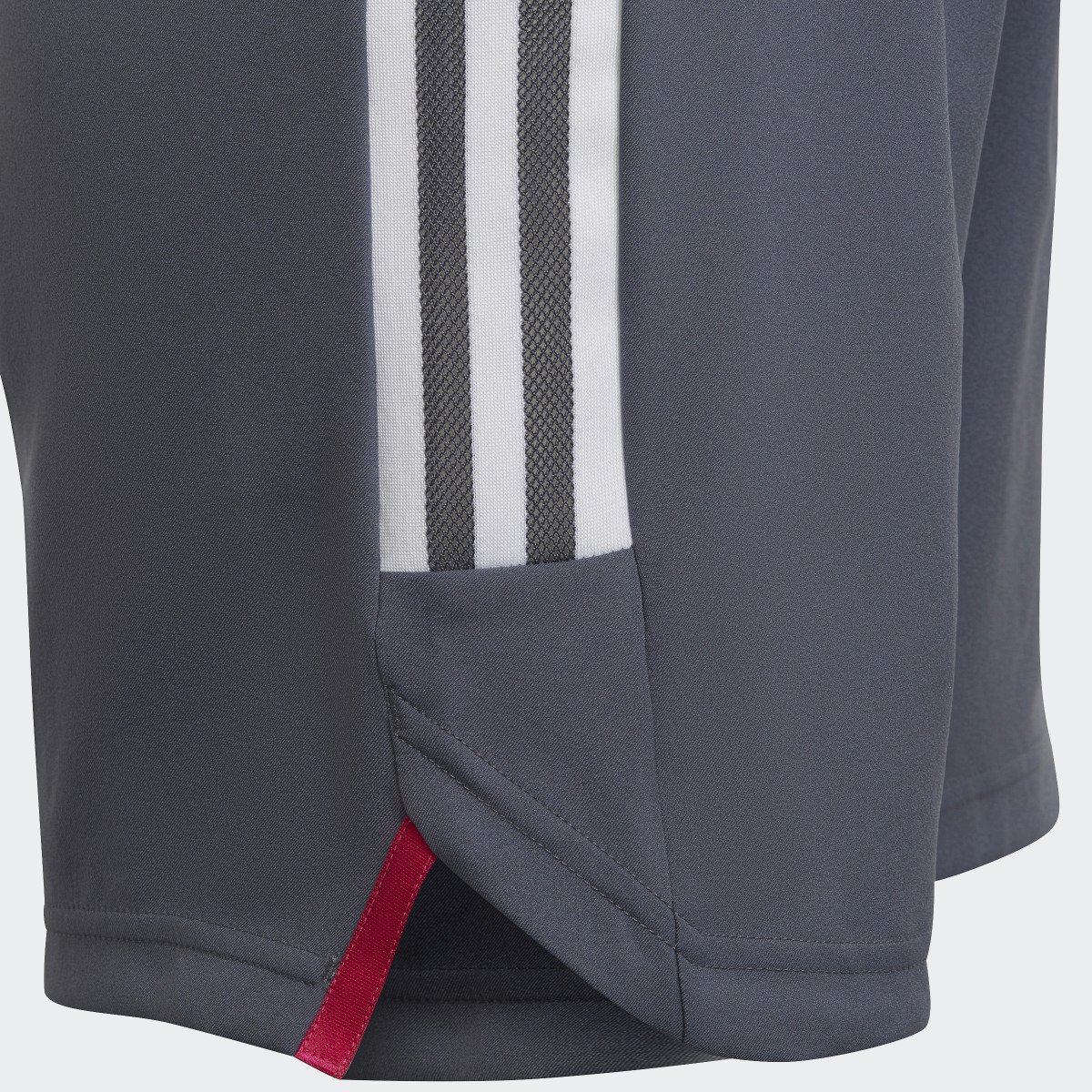 Adidas Short Condivo 22 Match Day. 4