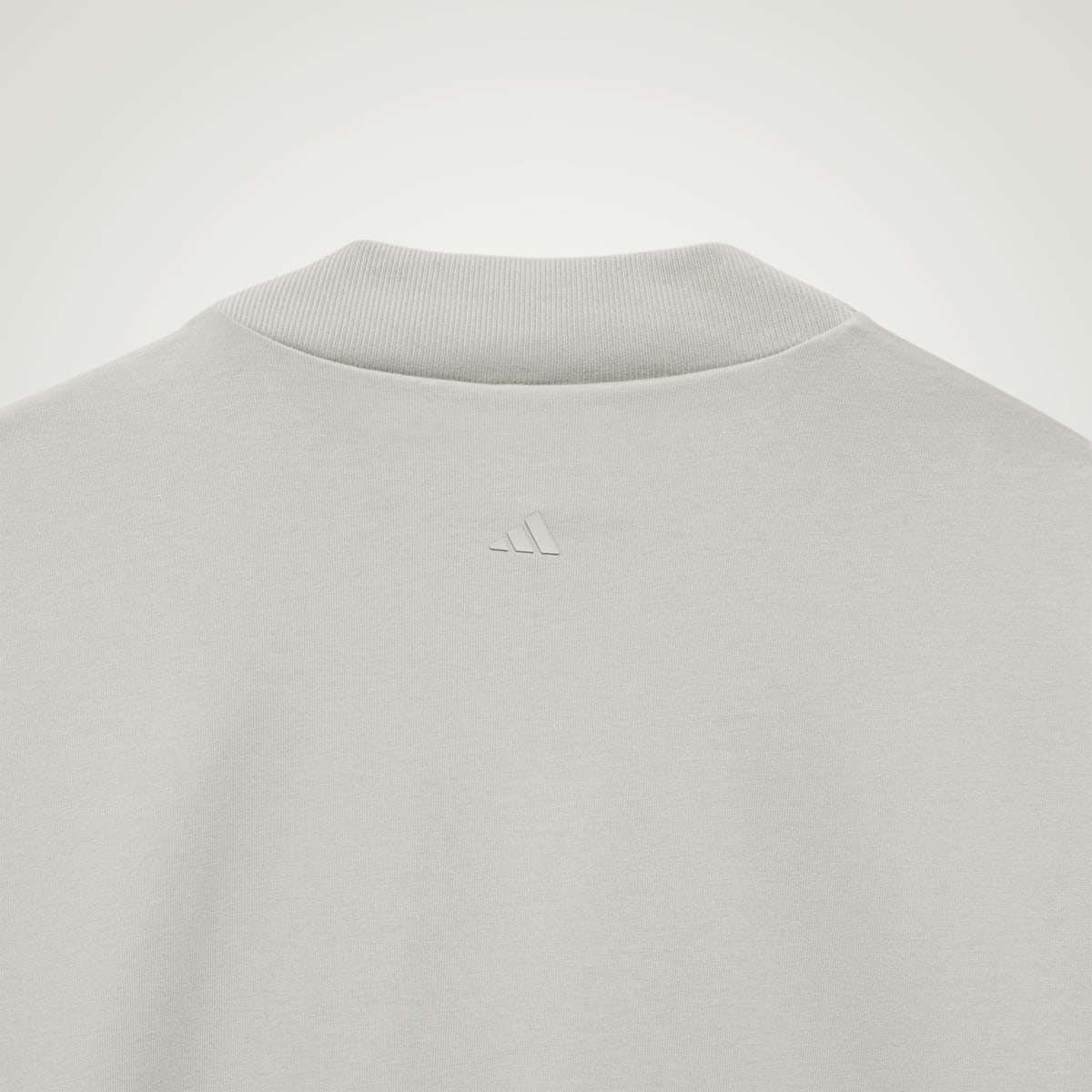 Adidas Basketball T-Shirt. 4