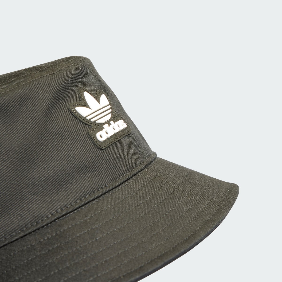 Adidas Cappello adicolor Classic Stonewashed Bucket. 4