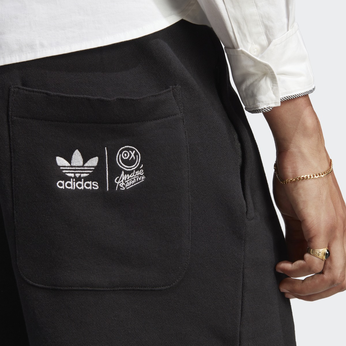 Adidas Originals x André Saraiva Shorts. 5