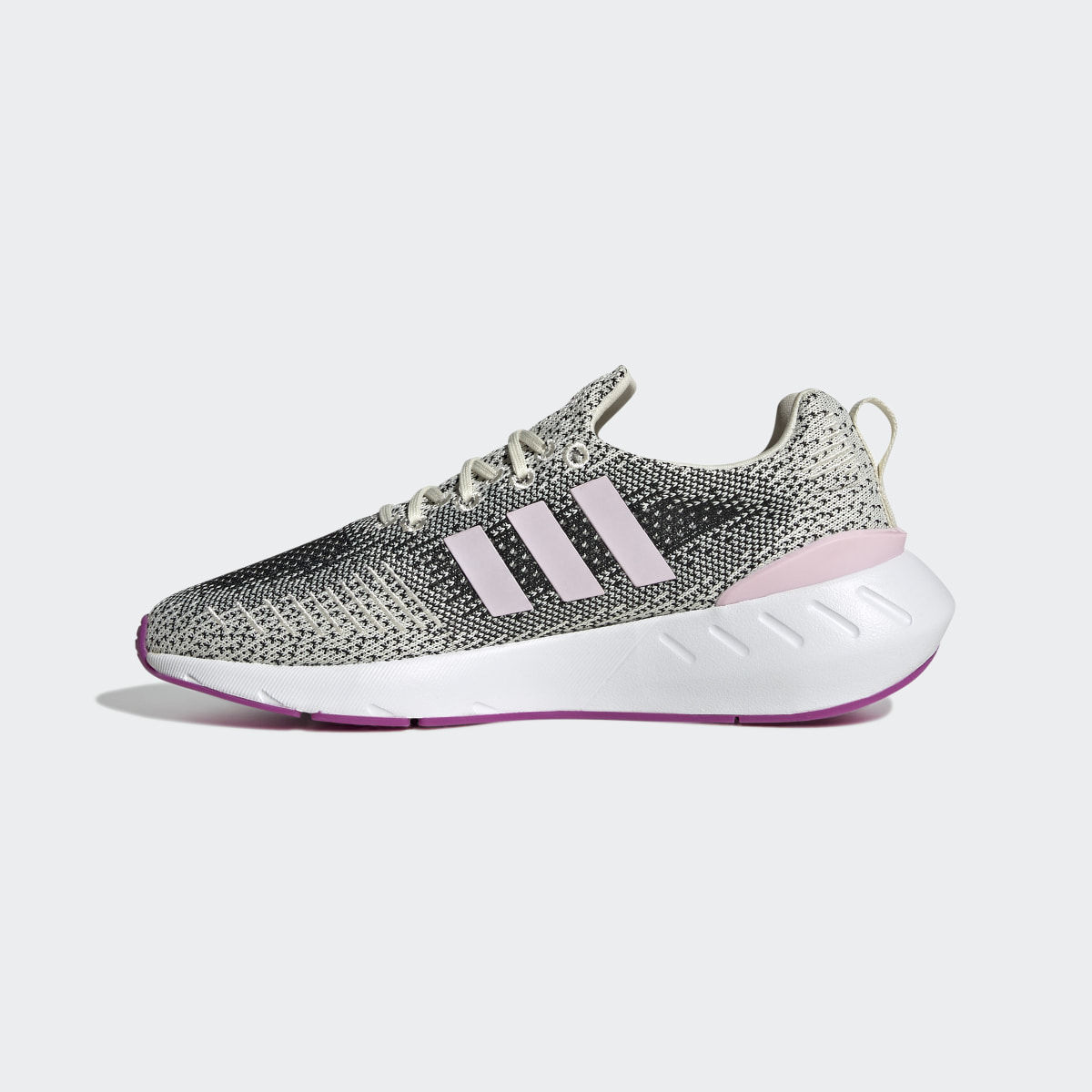 Adidas Swift Run 22 Shoes. 7