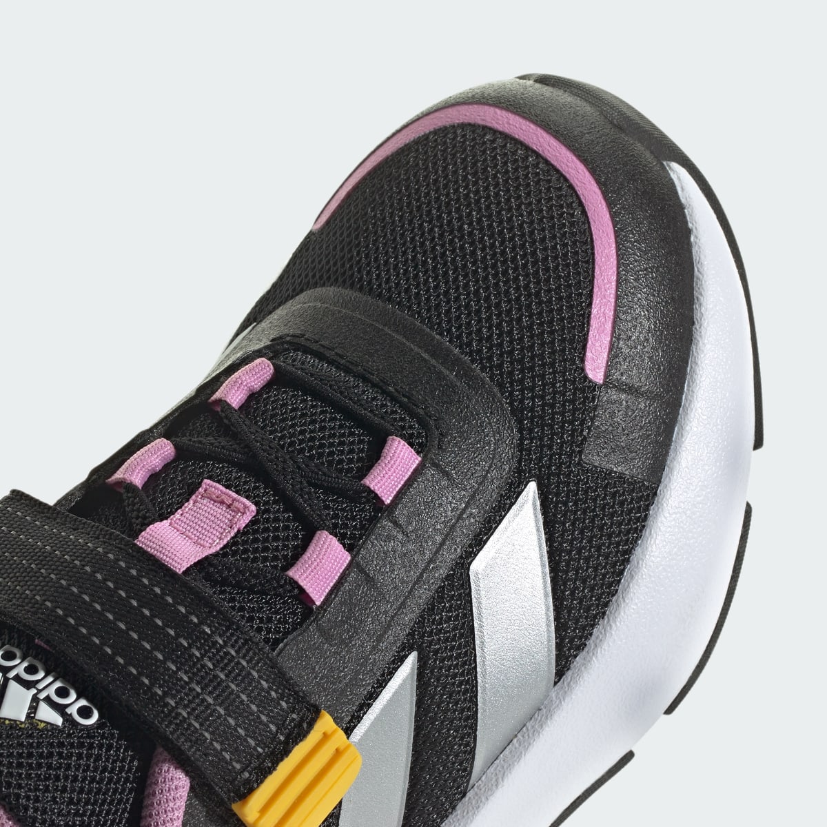 Adidas x LEGO® Tech RNR Elastic Lace and Top Strap Ayakkabı. 10