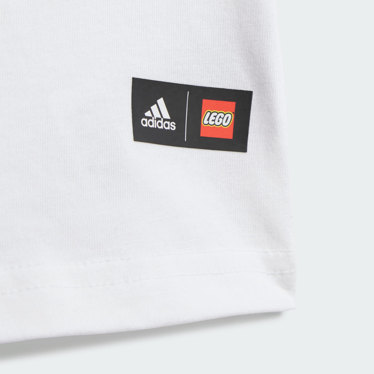 Adidas x LEGO Play T-Shirt und Shorts Set. 8