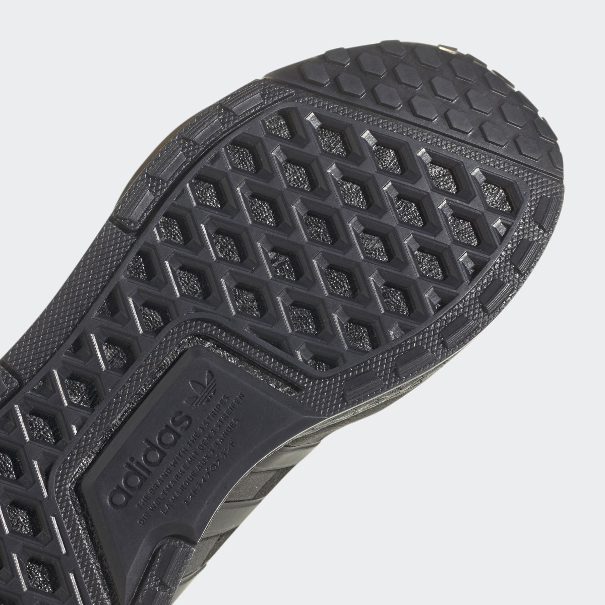Adidas Chaussure NMD_R1 V3. 9