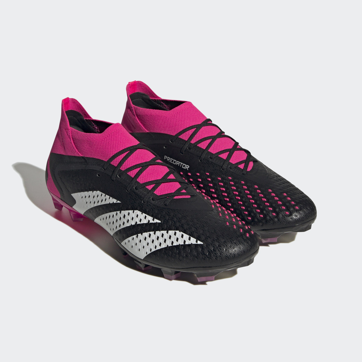 Adidas Botas de Futebol Predator Accuracy.1 – Relva artificial. 8