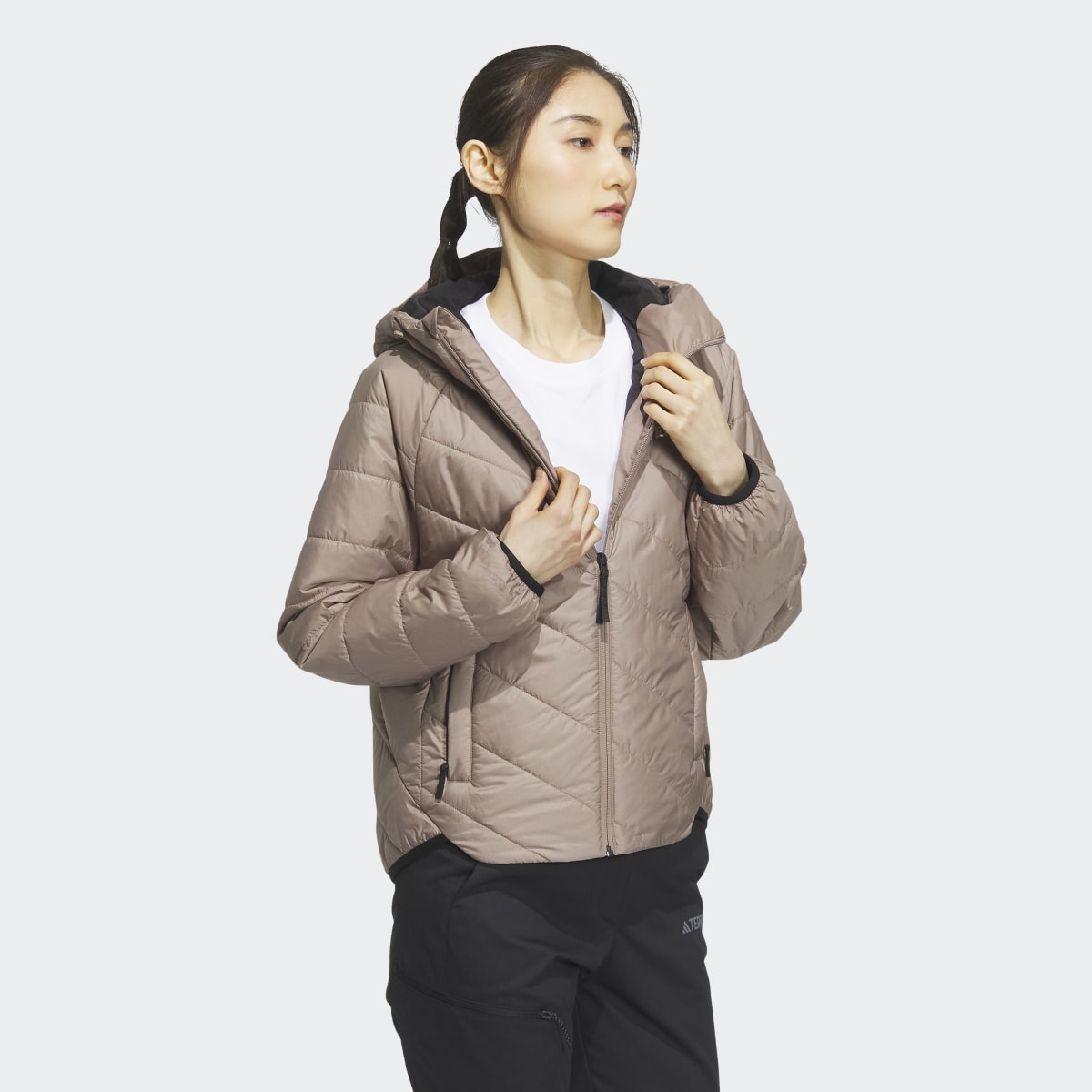 Adidas Lightweight Padded Jacke. 4