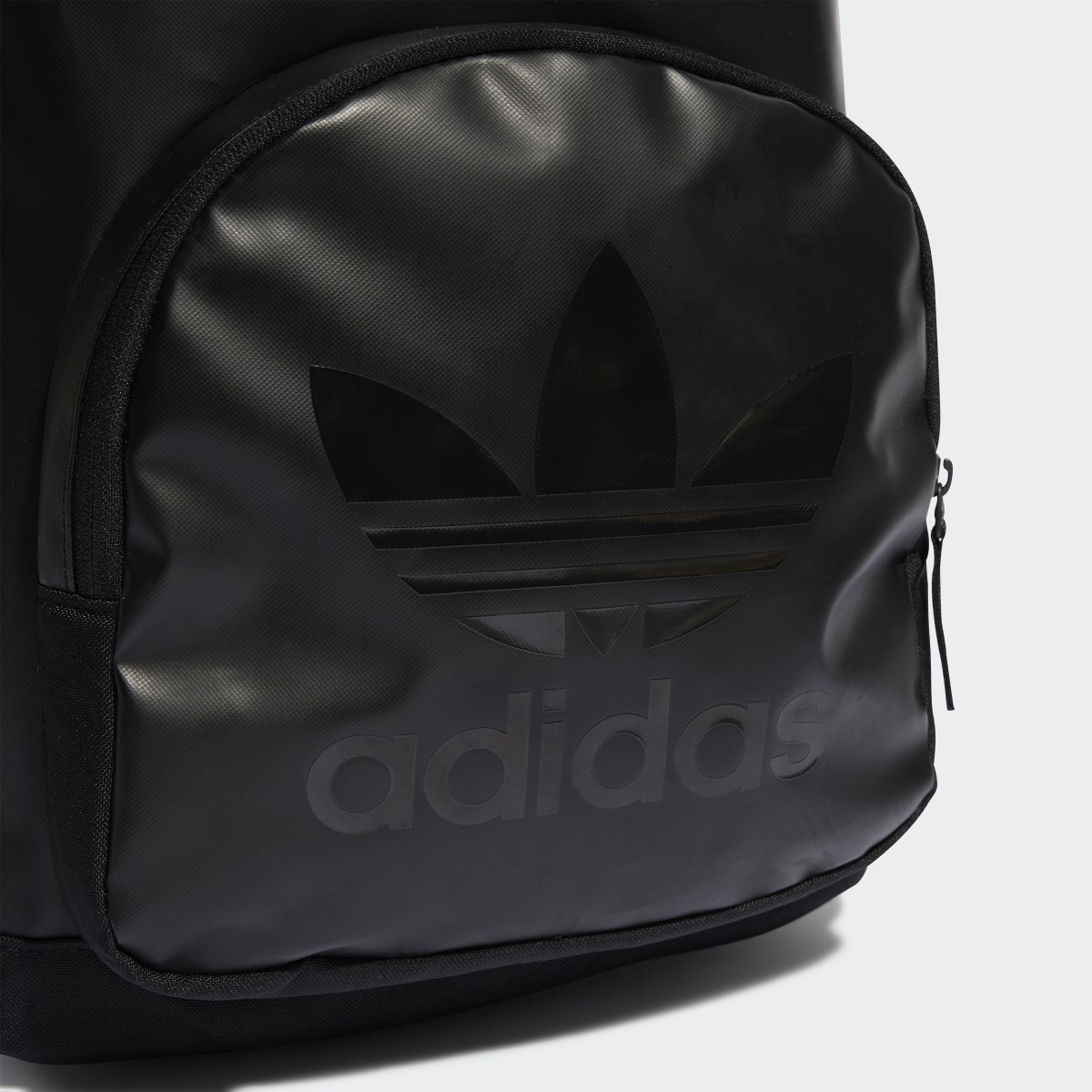 Adidas Adicolor Archive Backpack. 6