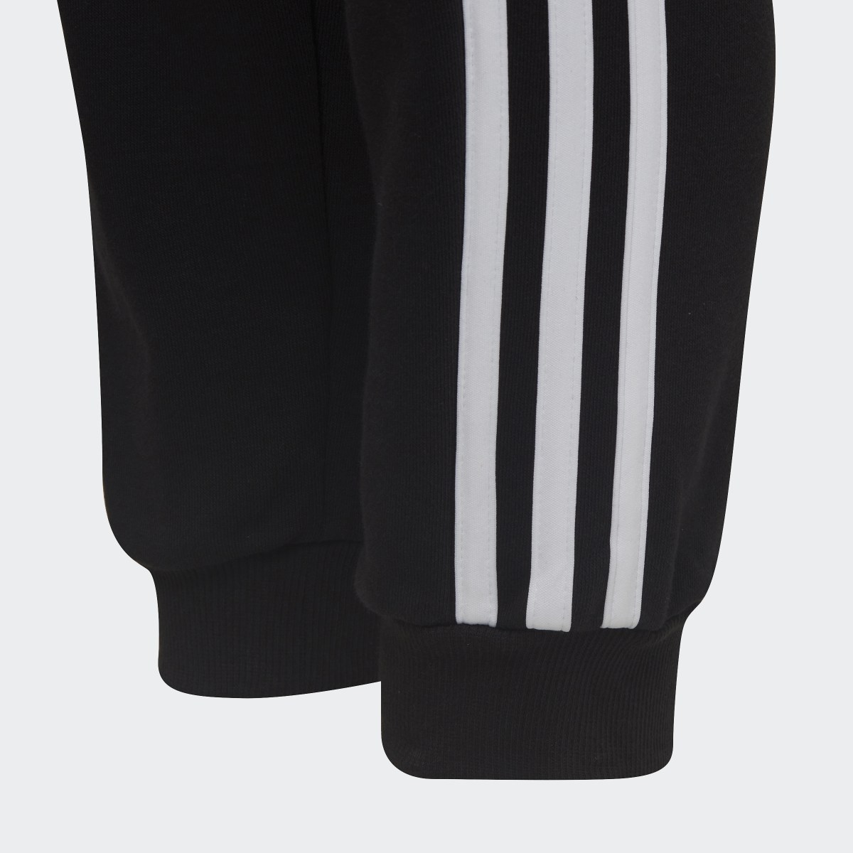 Adidas Essential 3-Stripes Joggers. 4
