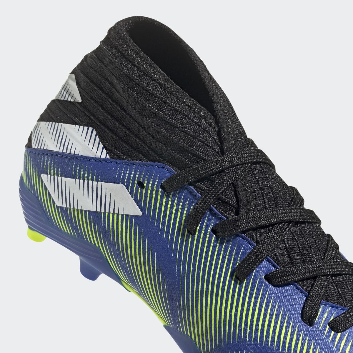 Adidas Calzado de Fútbol Nemeziz.3 Terreno Firme. 10