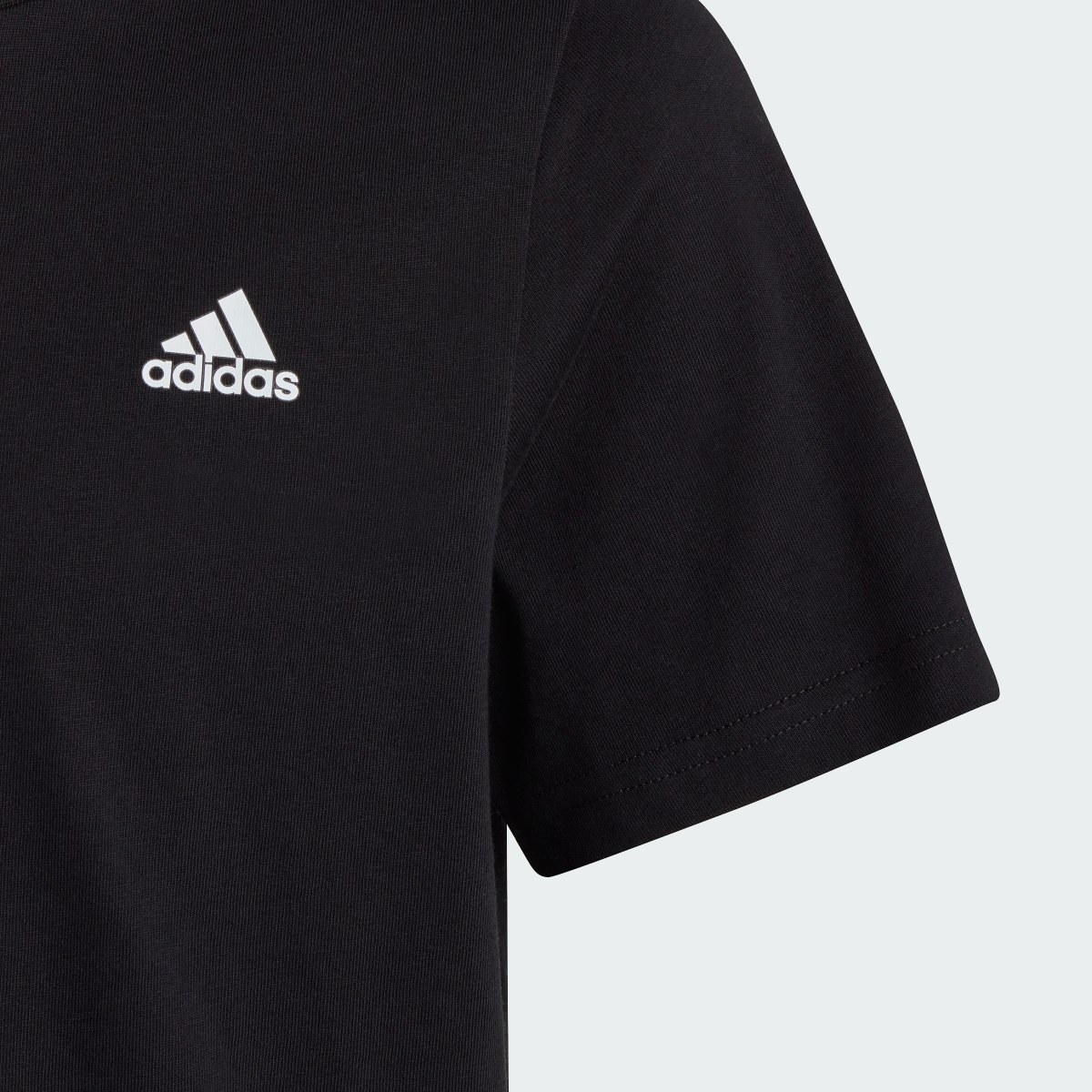 Adidas Essentials Small Logo Cotton Tişört. 6