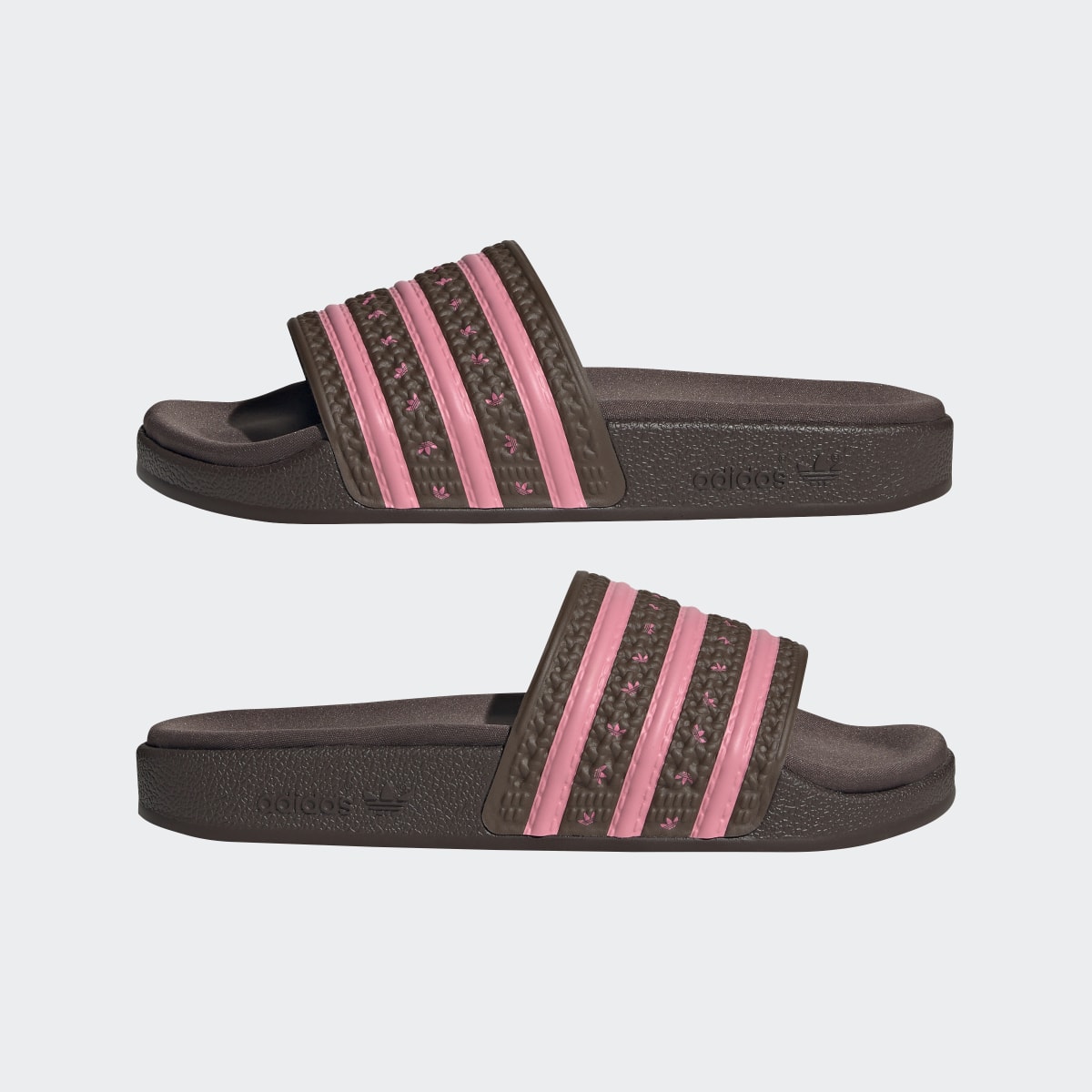 Adidas adilette Slides. 8