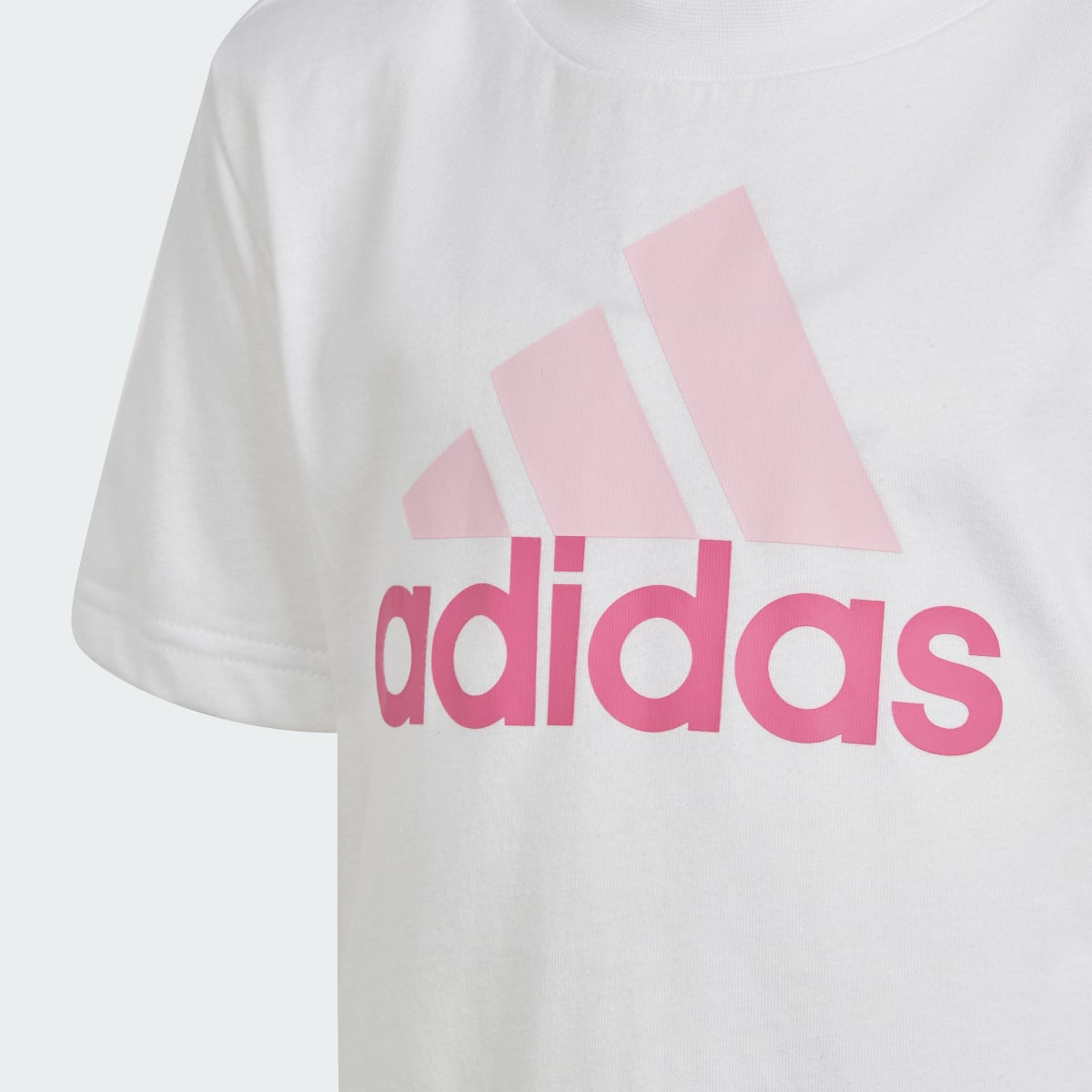 Adidas Conjunto Playera y Shorts Essentials. 9