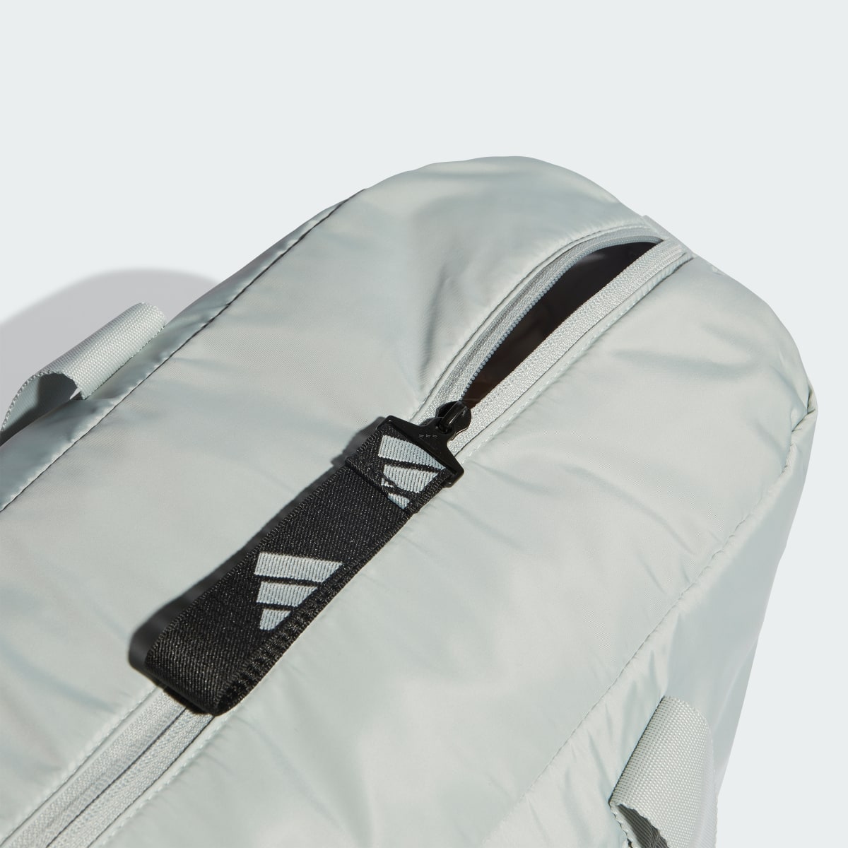 Adidas Sport Bag. 7
