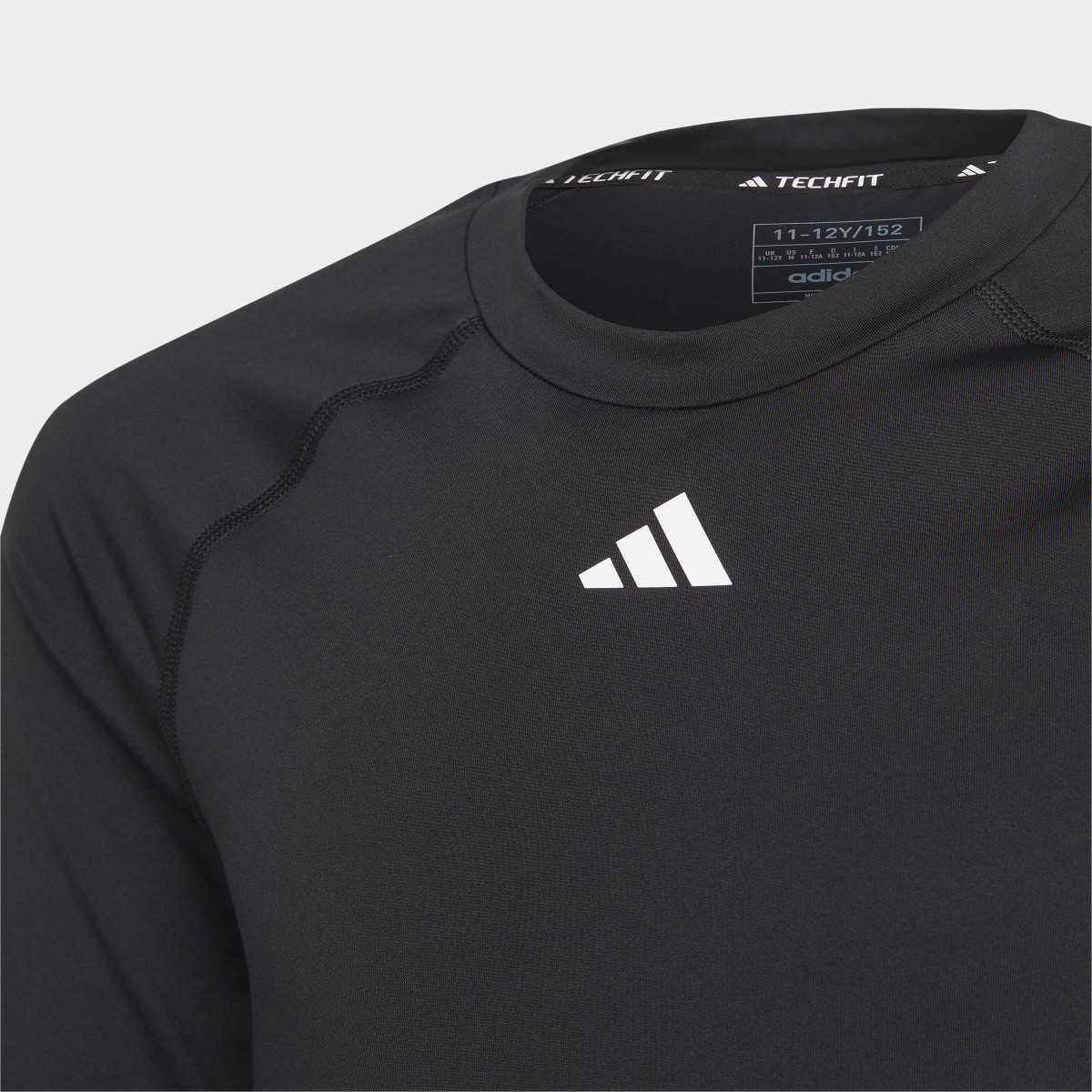 Adidas AEROREADY Techfit Kids Longsleeve. 4