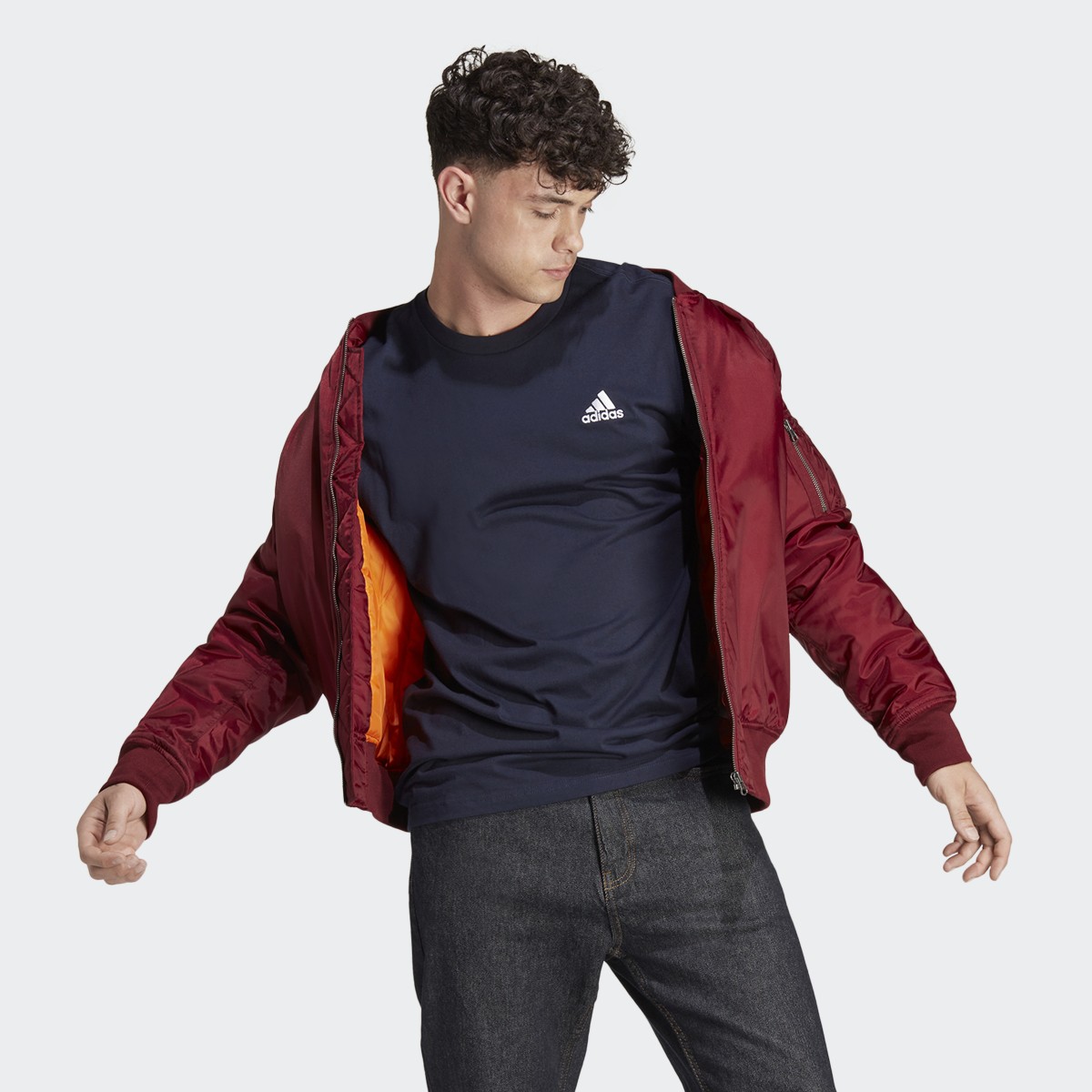 Adidas T-shirt em Jersey Simples Essentials. 4