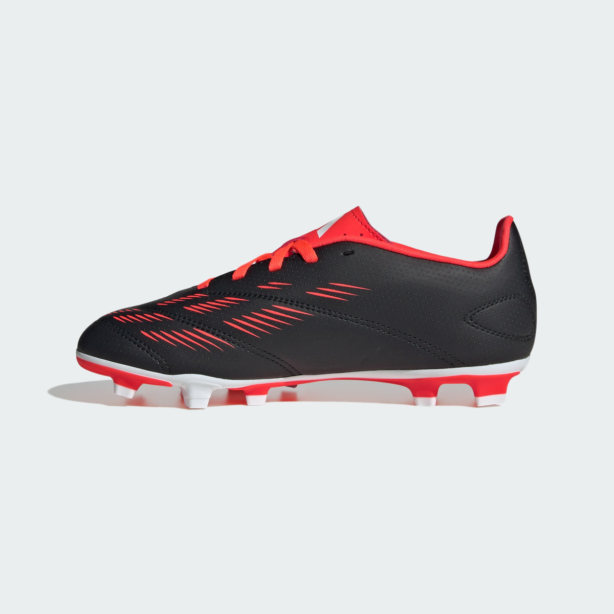 Adidas Calzado de Fútbol Predator Club Multiterreno. 7