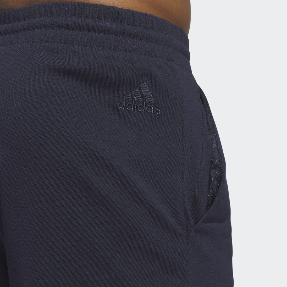 Adidas Short à logo vertical en jersey AEROREADY Essentials. 6