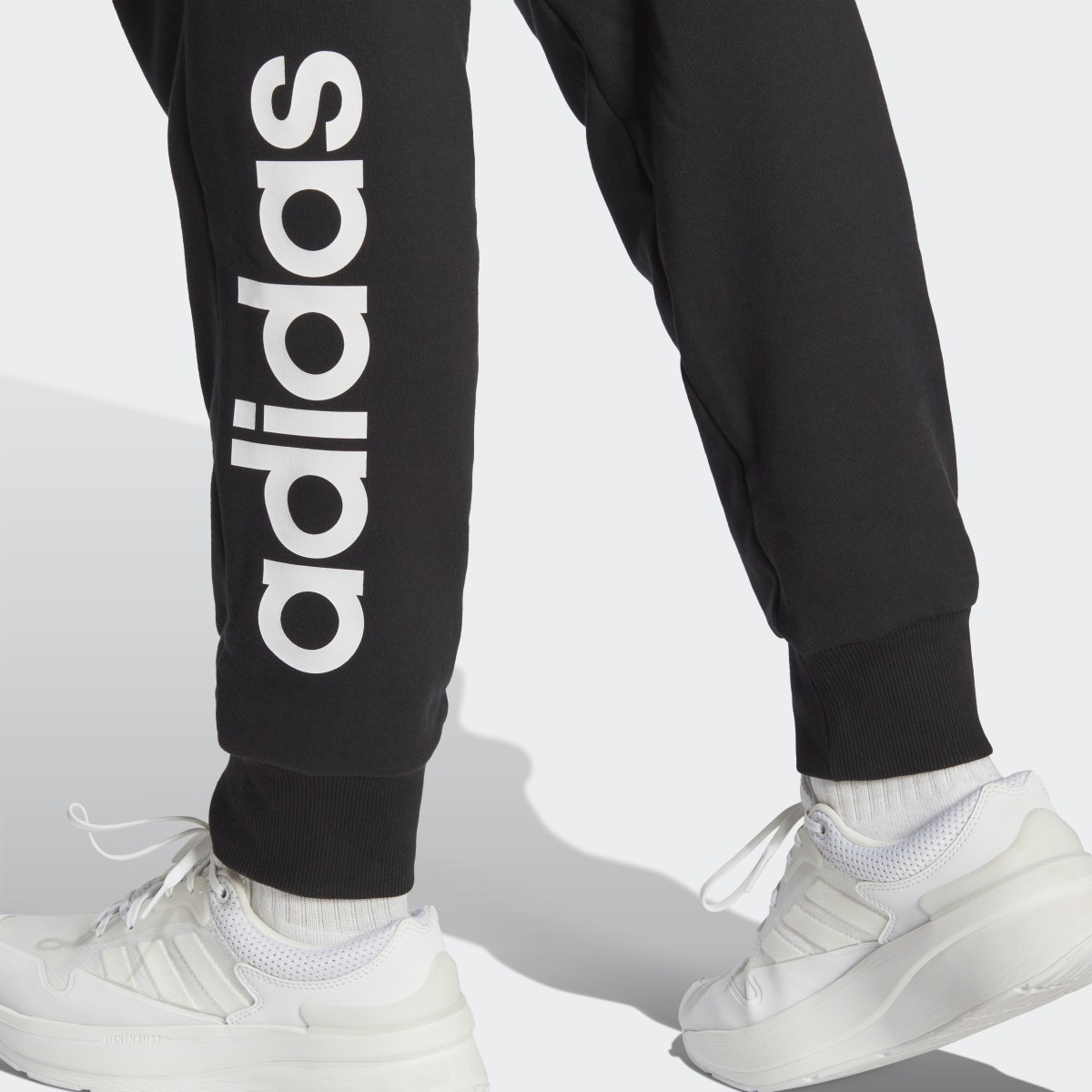 Adidas Essentials Linear French Terry Cuffed Hose – Große Größen. 6