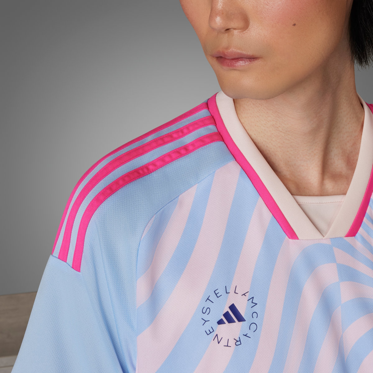 Adidas Arsenal x adidas by Stella McCartney Jersey. 7