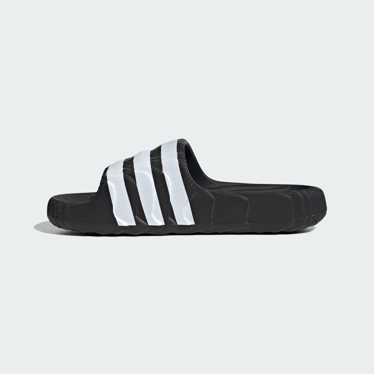 Adidas Chancla Adilette 22. 7