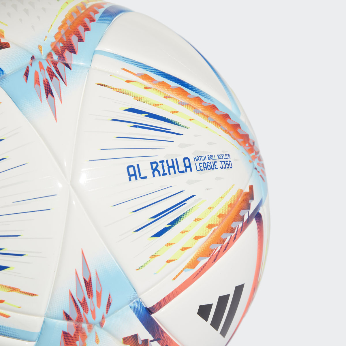 Adidas Al Rihla League Junior 350 Ball. 4