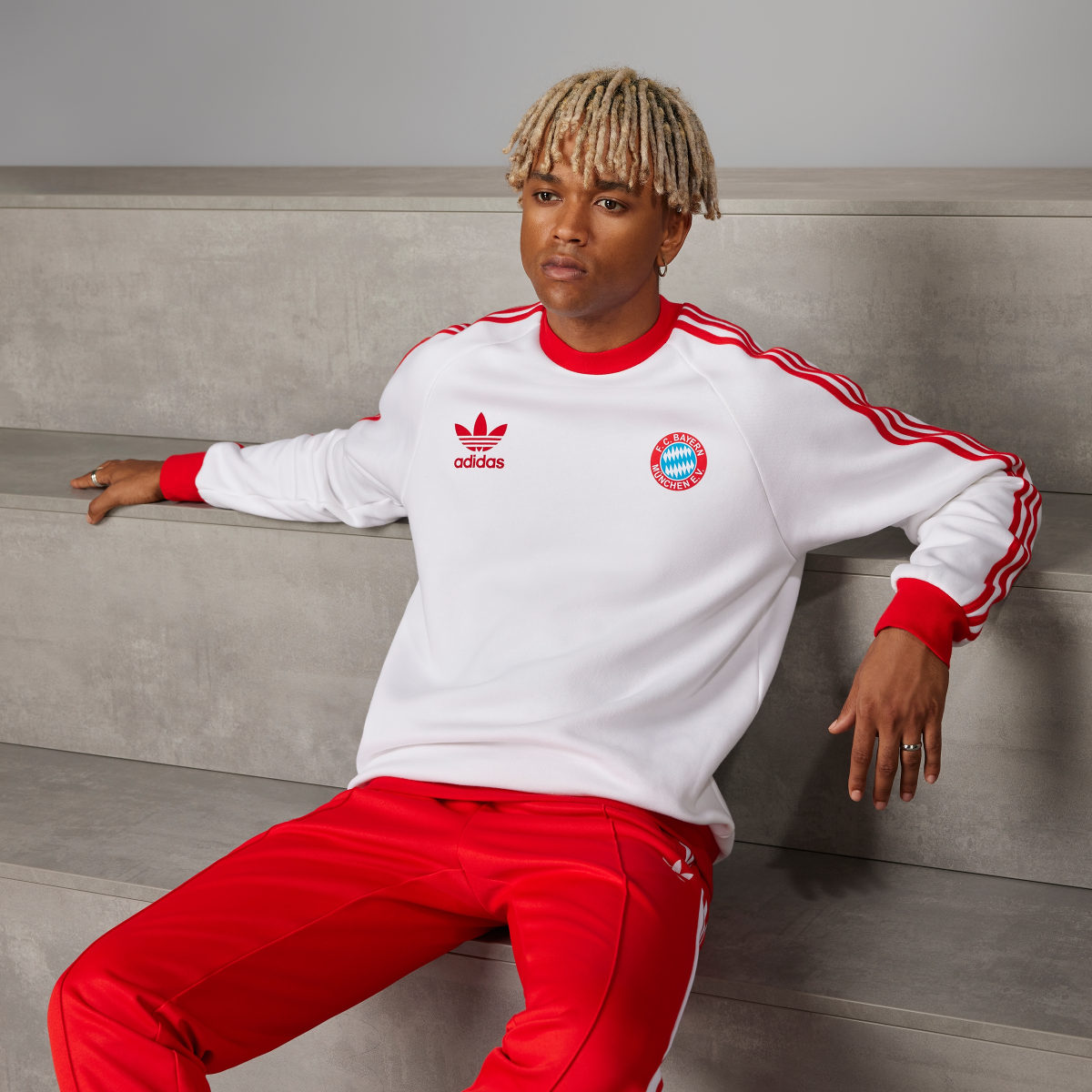 Adidas FC Bayern Originals Crew Sweatshirt. 10
