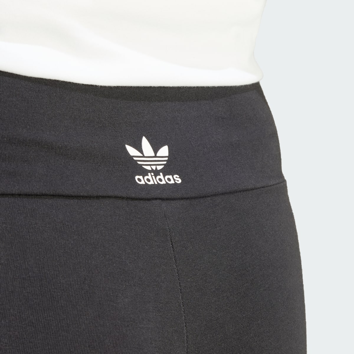 Adidas 3-Stripes 1/4 Leggings. 6