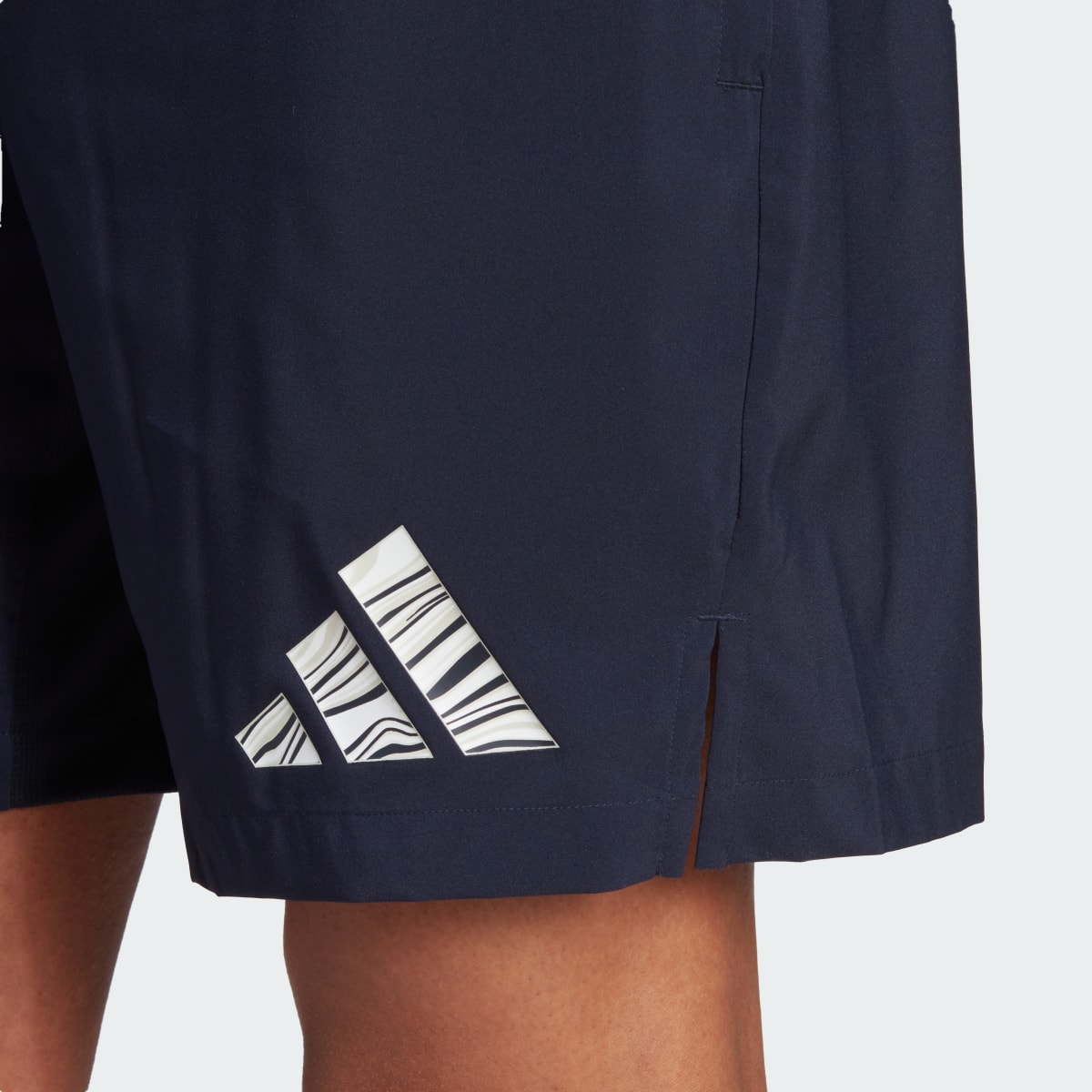 Adidas Shorts de Entrenamiento HIIT. 6