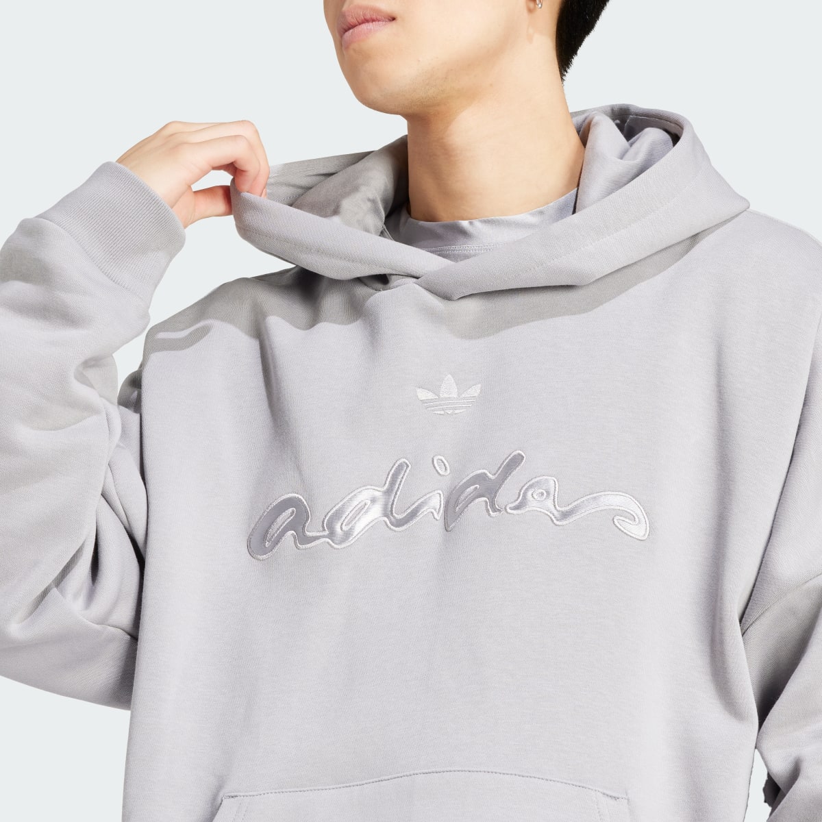 Adidas Hoodie Appliqué. 6