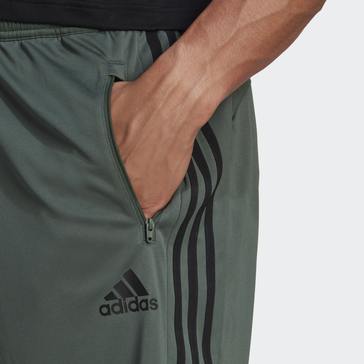 Adidas Primeblue Designed To Move Sport 3-Streifen Shorts. 5
