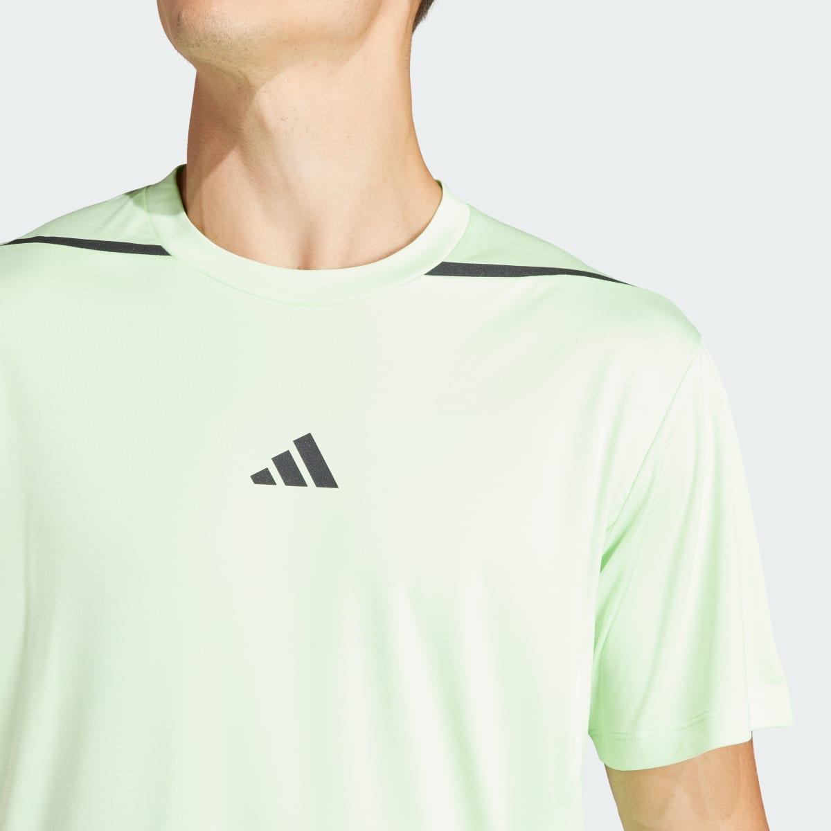 Adidas Playera de Entrenamiento Designed for Training Adistrong. 6