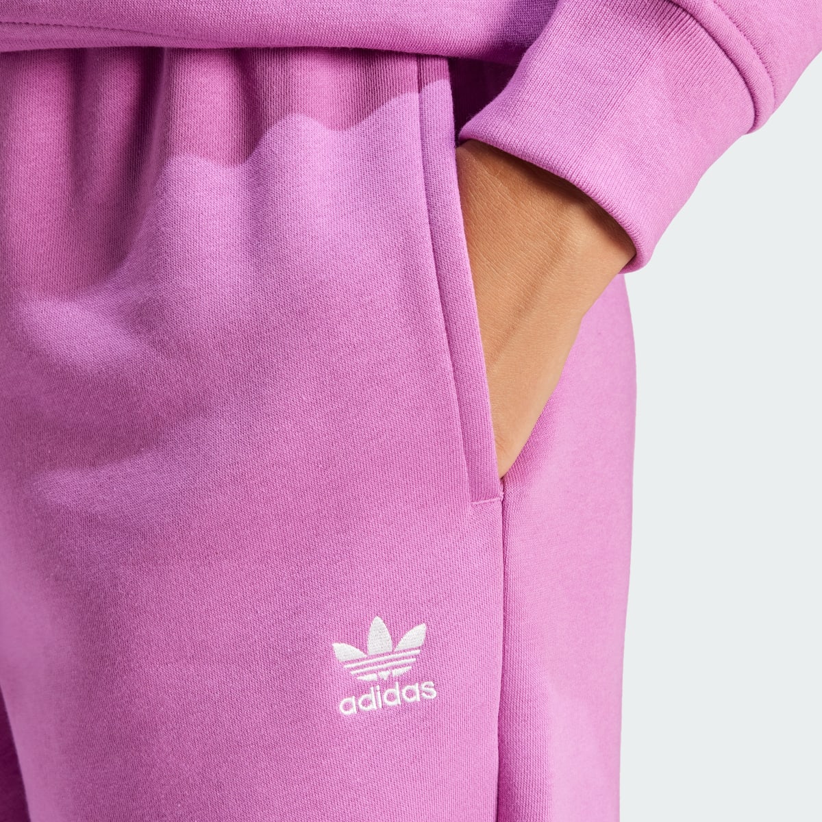 Adidas Essentials Fleece Jogginghose. 5