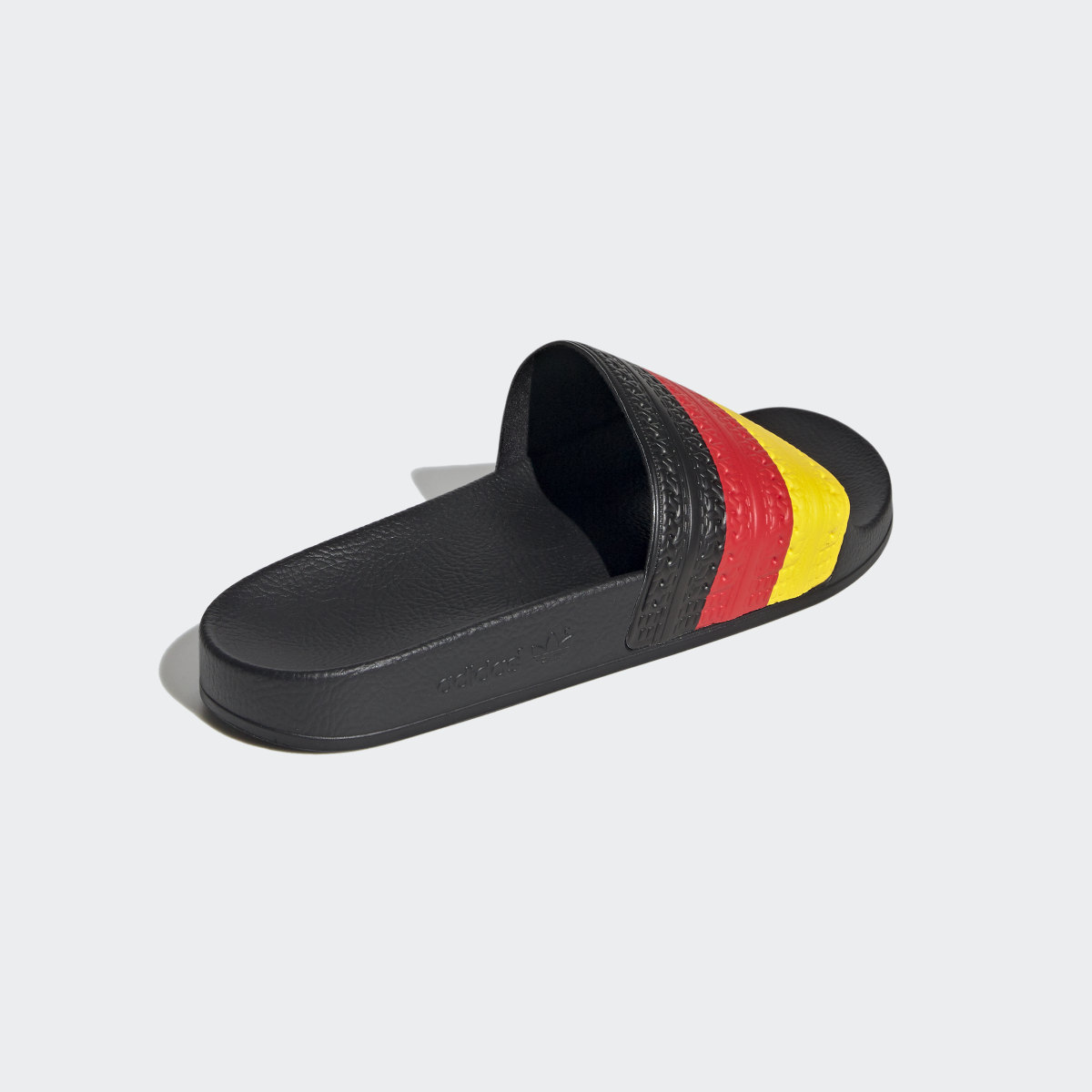 Adidas adilette Slides. 7