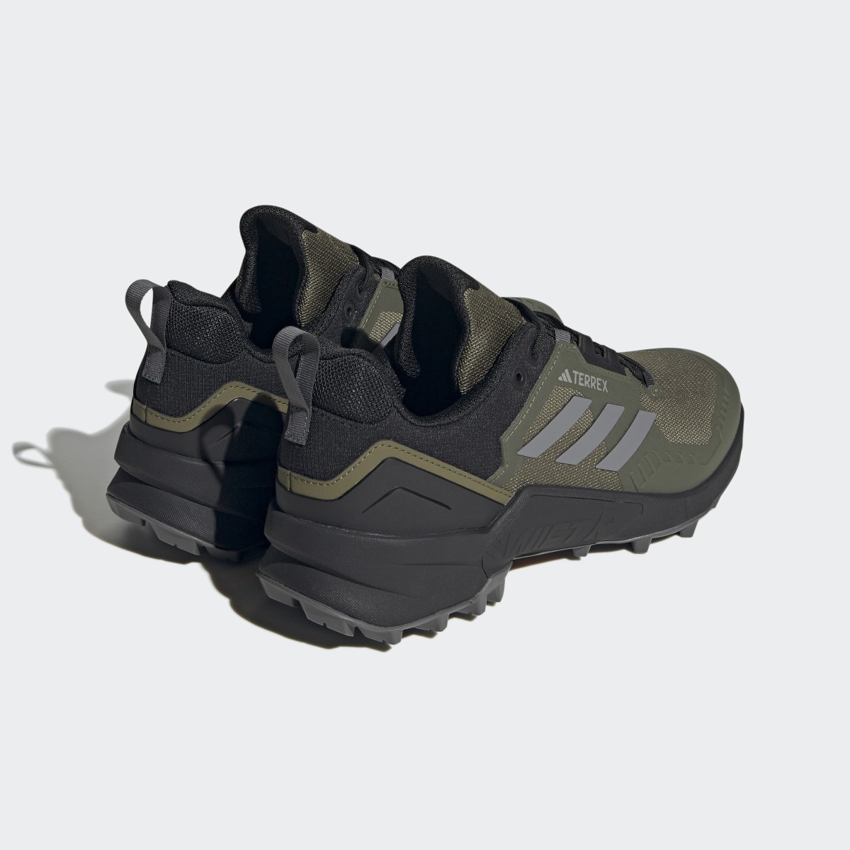 Adidas Chaussure de randonnée Terrex Swift R3. 6