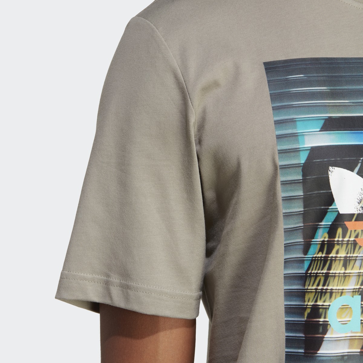 Adidas Graphics off the Grid Tee. 6