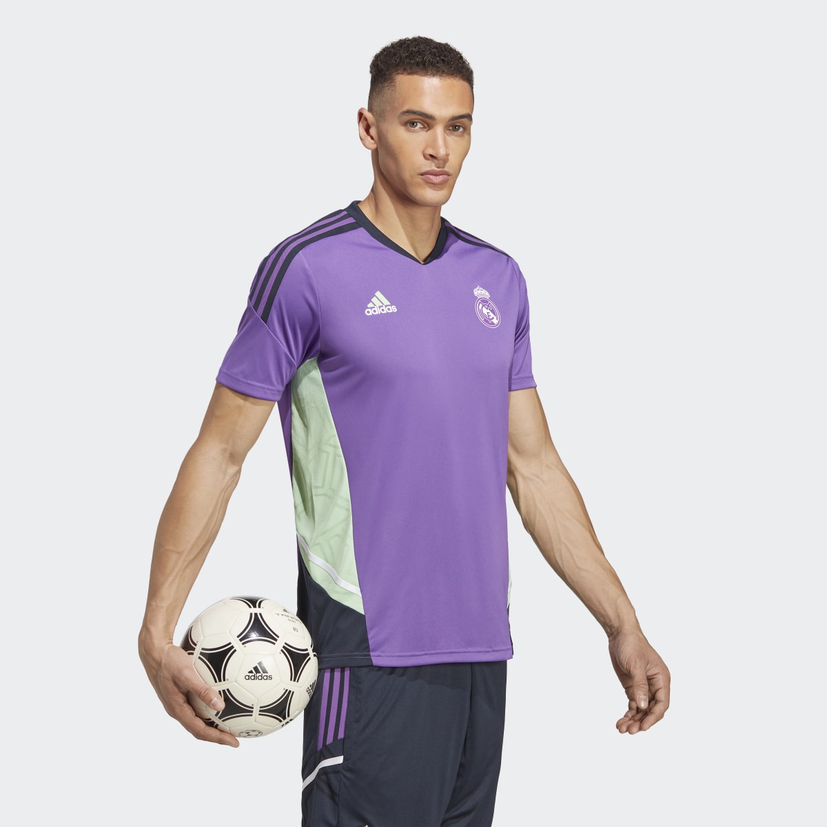 Adidas Real Madrid Condivo 22 Training Jersey. 4