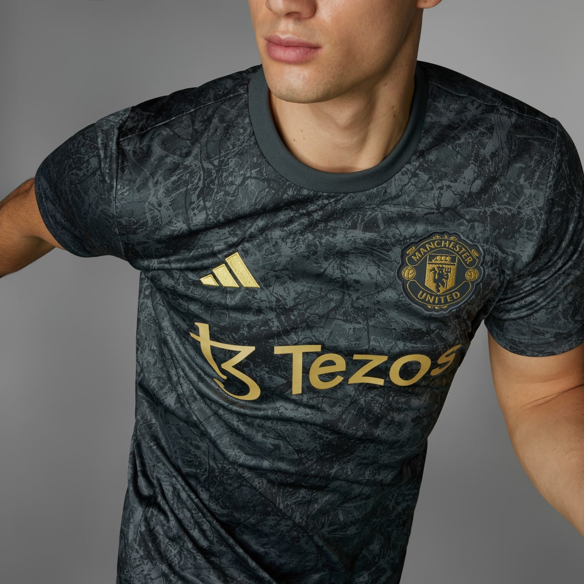 Adidas Jersey Prepartido Manchester United Stone Roses. 4