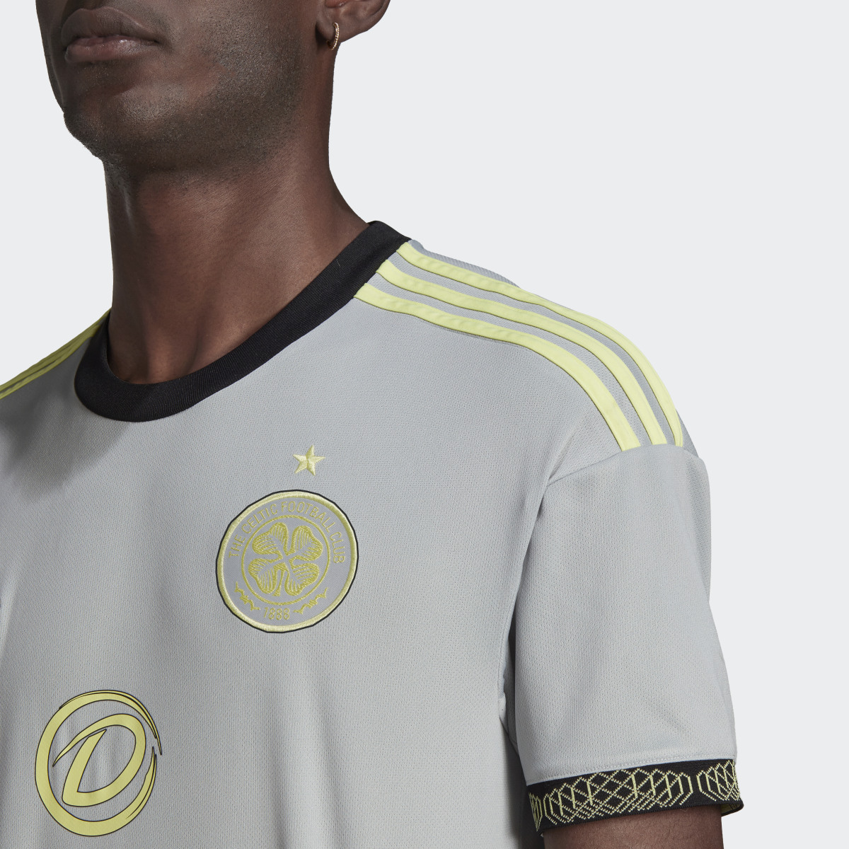 Adidas Celtic FC 22/23 Third Jersey. 7